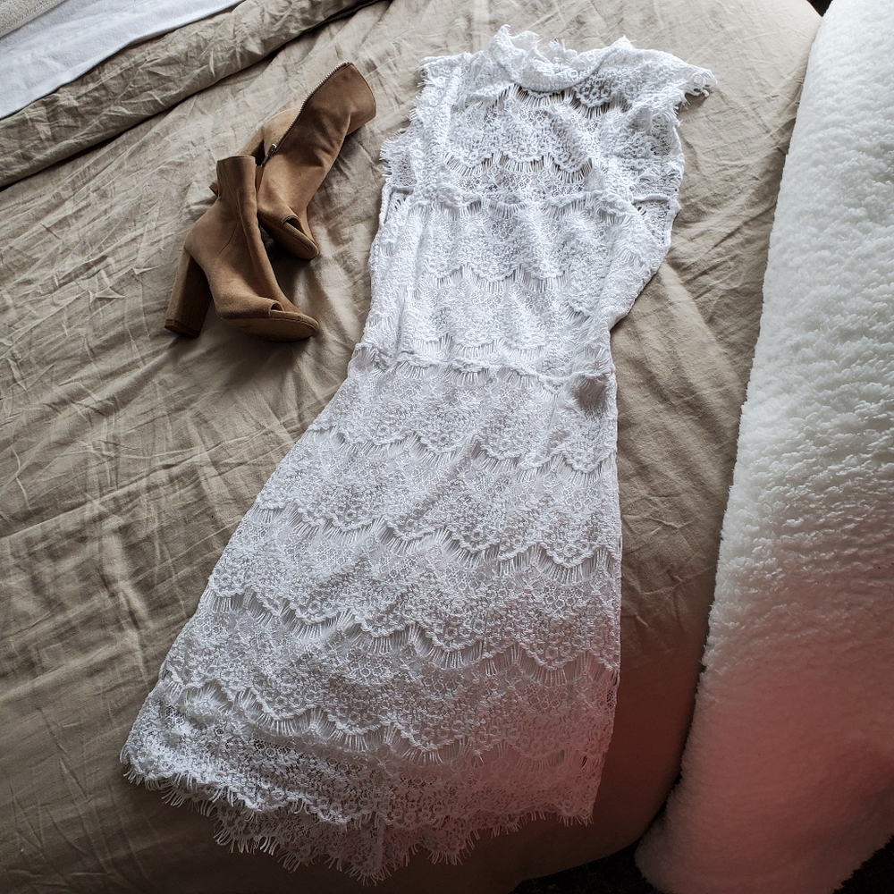 NWT Free Peope white lace dress with open back